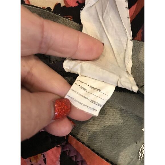 Billabong Girl Long Sleeve Wet Suit Rashguard Top T14 Full Zip Pink Combo - Picture 10 of 10